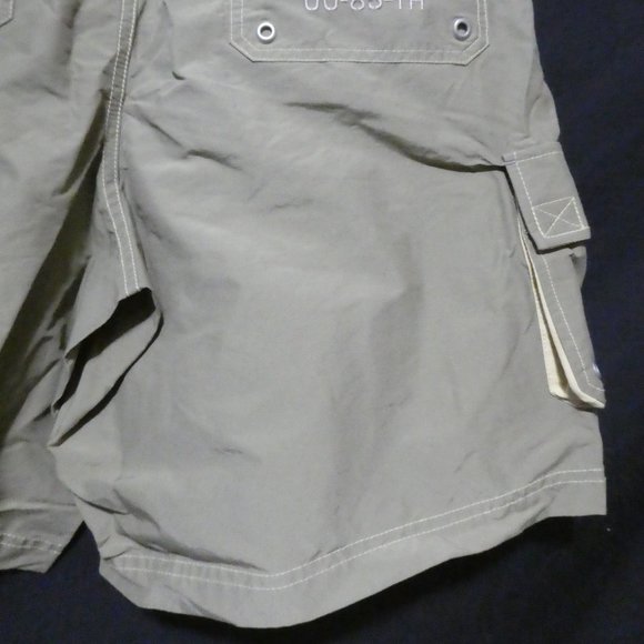 TOMMY HILFIGER | medium | Olive Green Cargo Shorts / Swim Shorts | NWOT - Picture 14 of 16